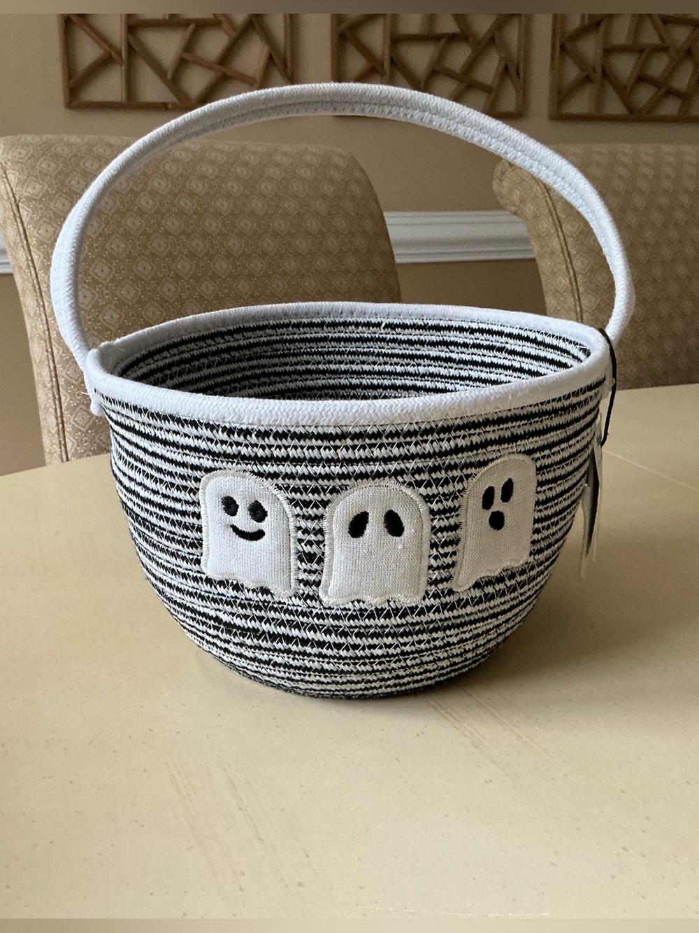 NWT Appliquéd Woven Trick or Treat Basket 🍬 🍭